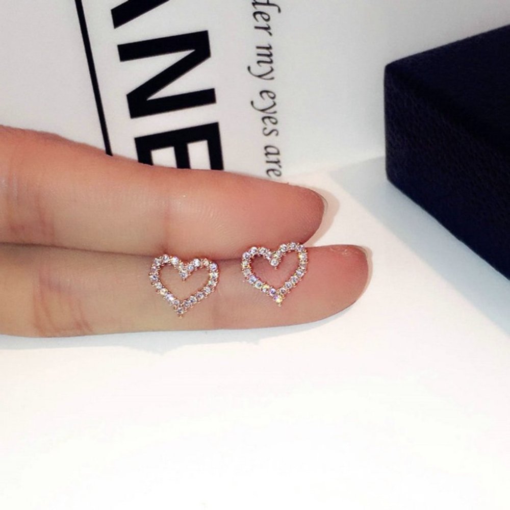 NEW 18k Diamond Pave Heart Rose Gold Stud Earrings - Picture 3 of 6